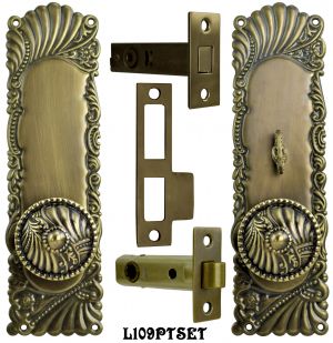 Victorian Corbin Roanoke Door Plate Passage Set with Locking Turnlatch (L109PTSET)