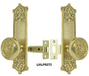 Victorian Scroll Pattern Door Plate Low Knob Passage Set (L18LPSET2)