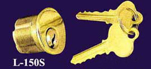 Door 1 1/2" Long Single Lock Cylinder (L-150S)
