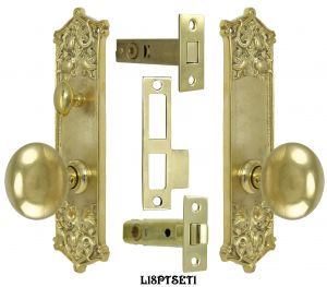Victorian Scroll Pattern Door Plate Privacy Set with Locking Turnlatch (L18PTSET1)