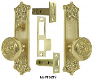 Victorian Scroll Pattern Door Plate Passage Set with Locking Turnlatch (L18PTSET2)