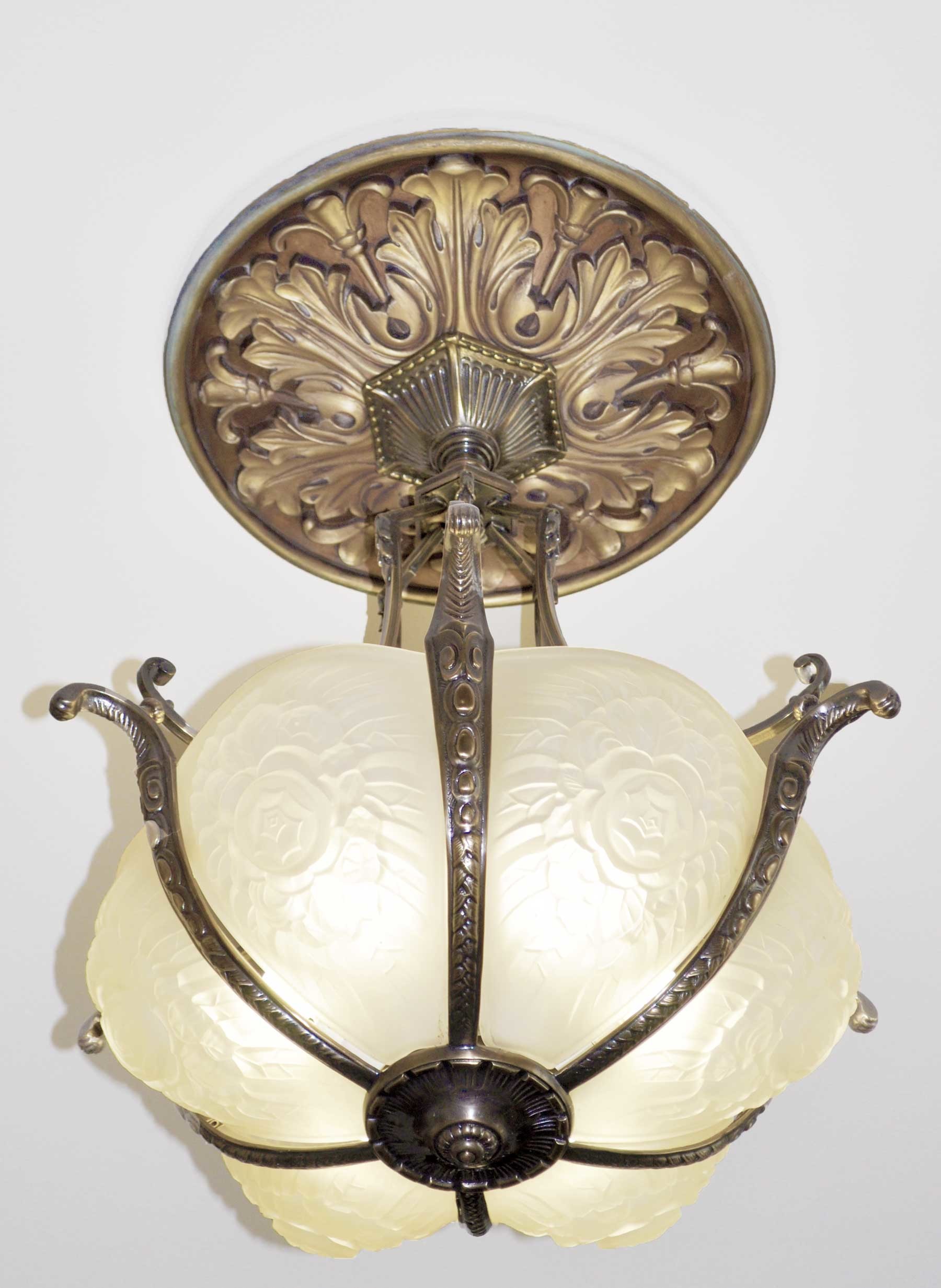 Vintage Hardware Lighting Plaster Ceiling Medallion Recreated