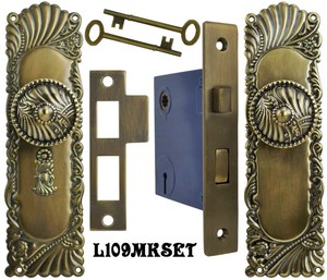 Victorian Corbin Roanoke Door Plate Set with Locking Keyed Mortise (L109MKSET)