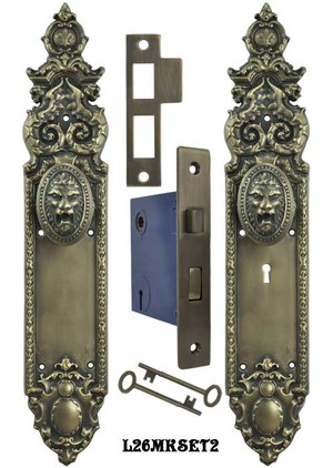 Victorian Heraldic Door Plate and Pavia Roaring Lion Knob Set with Locking Keyed Mortise (L26MKSET2)
