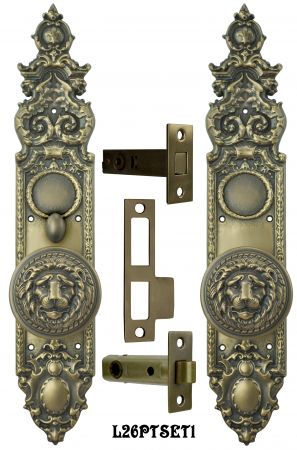 Victorian Heraldic Door Plate with Large Lion Knob Set and Locking Turnlatch (L26PTSET1)